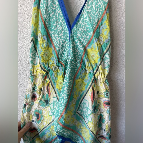 Moda International Limited Edition Floral Halter Top - Picture 8 of 8